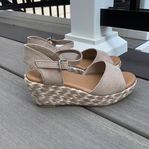New! Dolce Vita Girls size 11 Wedge Sandals
